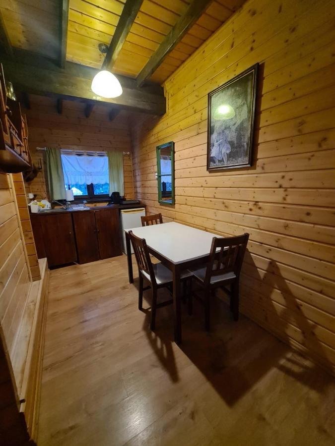 Chata Starych Znajomych Sanok Exteriör bild