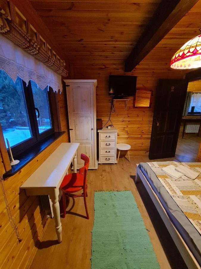 Chata Starych Znajomych Sanok Exteriör bild