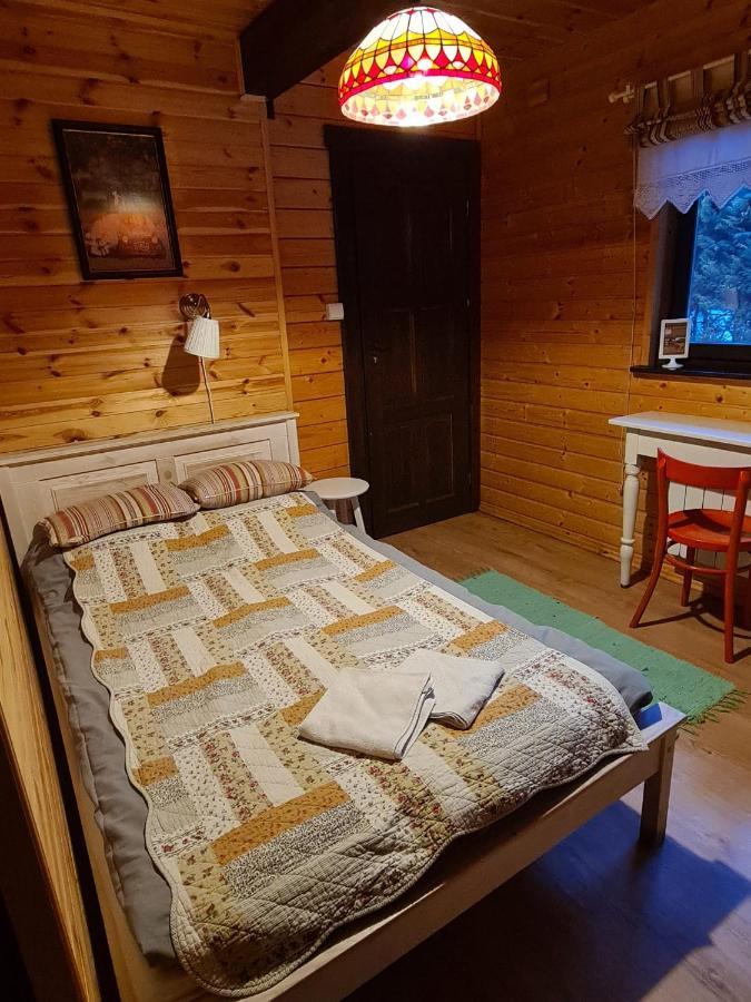 Chata Starych Znajomych Sanok Exteriör bild