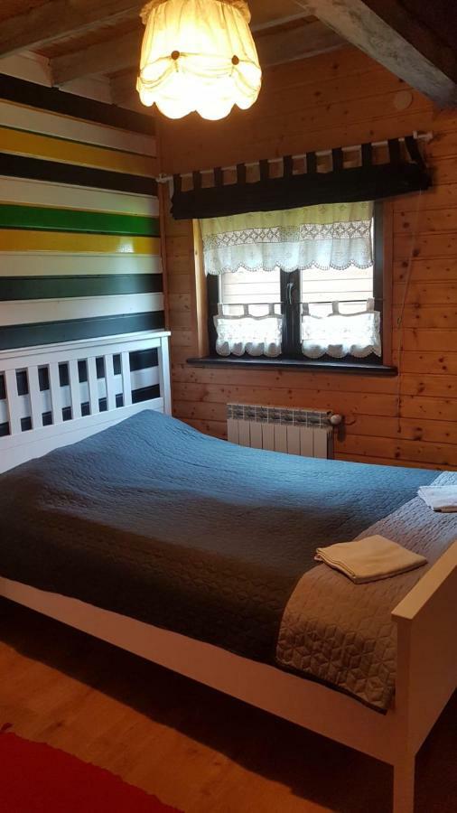 Chata Starych Znajomych Sanok Exteriör bild